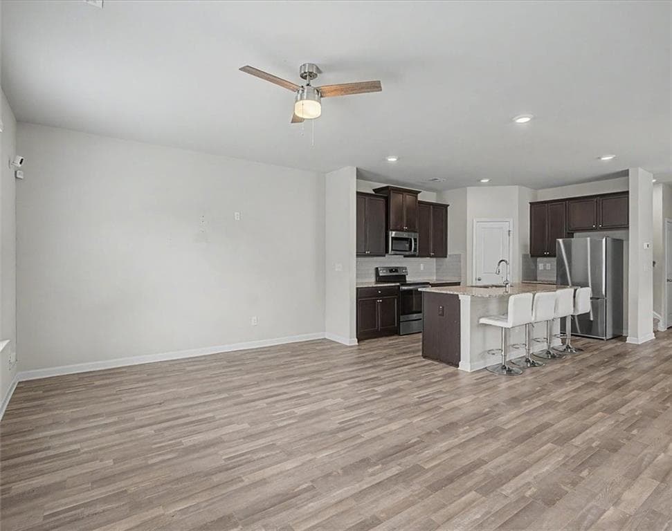 4 bedroom, 3 bathroom, 2,070 sq ft single family residence for sale at 1609 Meadow Crossing, East Point, GA 30344 — photo 6