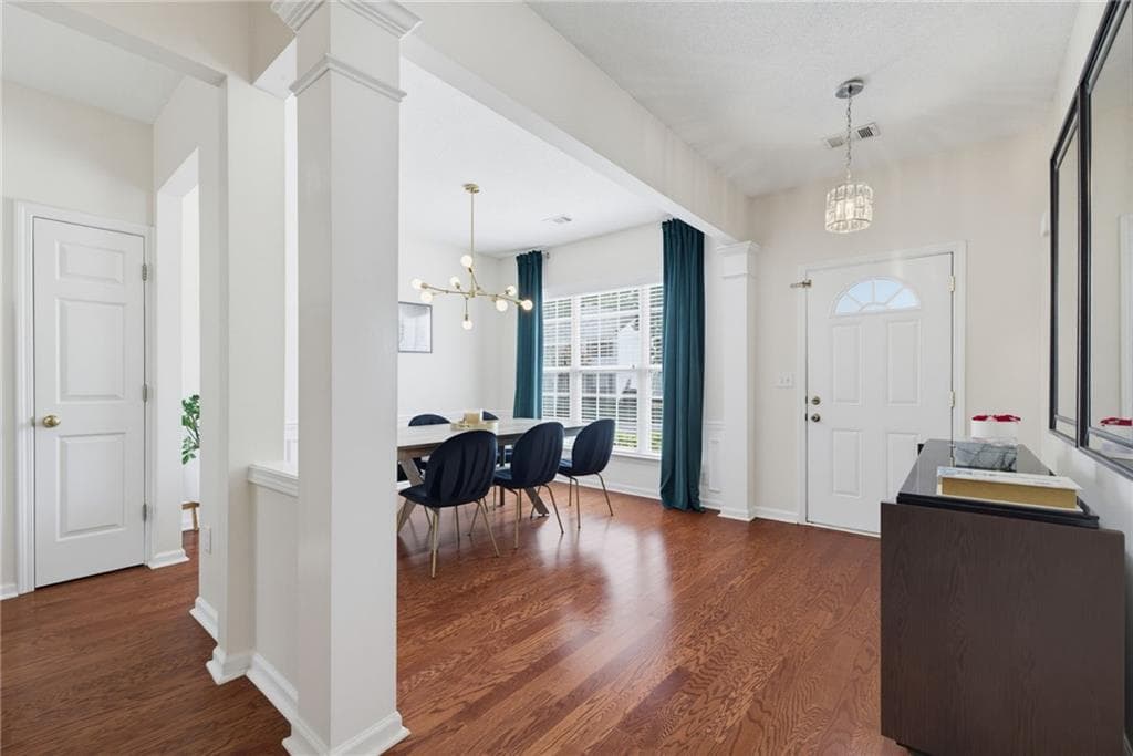 3 bedroom, 3 bathroom, 1,642 sq ft townhouse for sale at 13300 Morris Road 122, Milton, GA 30004 — photo 2