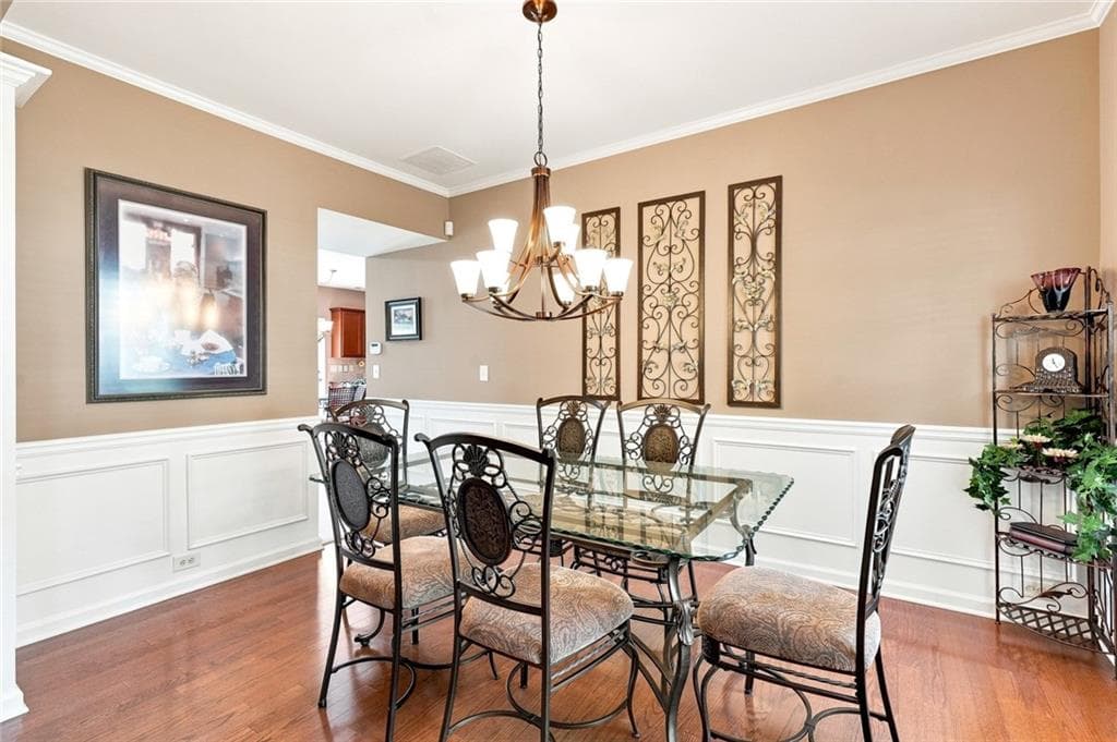 4 bedroom, 3 bathroom, 2,710 sq ft single family residence under contract at 1725 Stardust Trail, Cumming, GA 30040 — photo 4