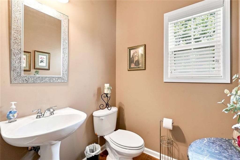 4 bedroom, 3 bathroom, 2,710 sq ft single family residence under contract at 1725 Stardust Trail, Cumming, GA 30040 — photo 7