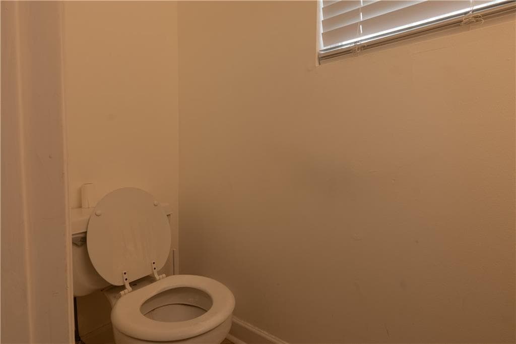 3 bedroom, 3 bathroom, 2,152 sq ft single family residence for sale at 3035 Old Victorian Drive, Duluth, GA 30096 — photo 8