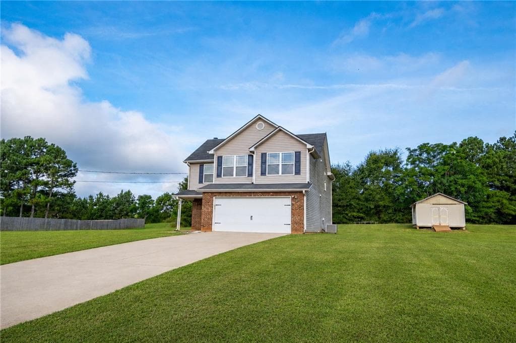 4 bedroom, 3 bathroom, 1,836 sq ft single family residence for sale at 315 Furrow Creek Court, Jackson, GA 30233 — photo 3