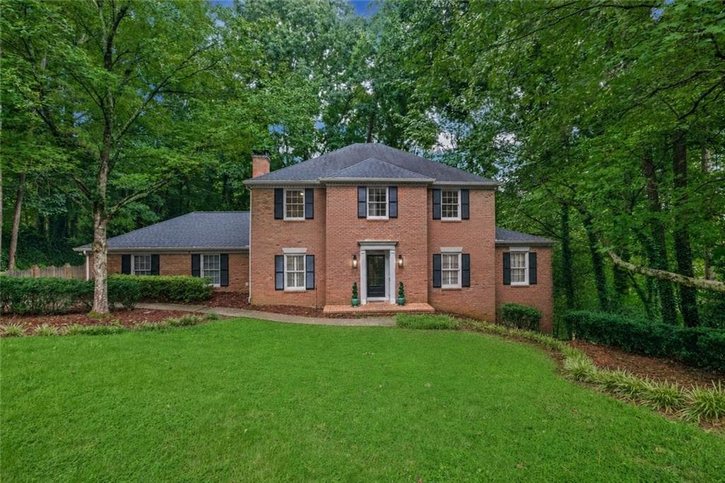 4 bedroom, 3 bathroom, 4,088 sq ft single family residence for sale at 510 Clipper Trail, Atlanta, GA 30328 — photo 3