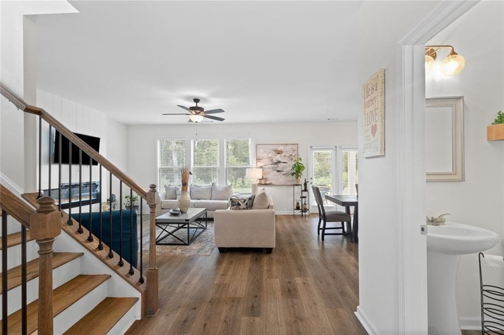 4 bedroom, 2 bathroom, 2,174 sq ft single family residence for sale at 206 Blue Dragon Drive, Jefferson, GA 30549 — photo 9