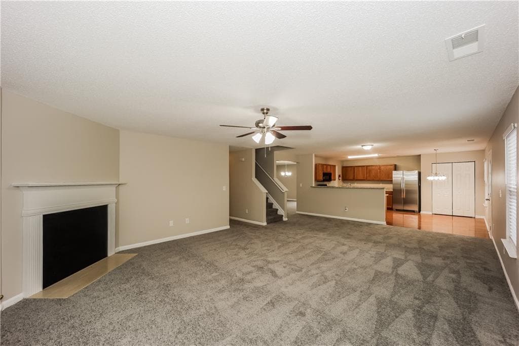 6 bedroom, 4 bathroom, 3,562 sq ft single family residence for rent at 2021 Sweet Bay Drive, Villa Rica, GA 30180 for $2,440 a month — photo 4