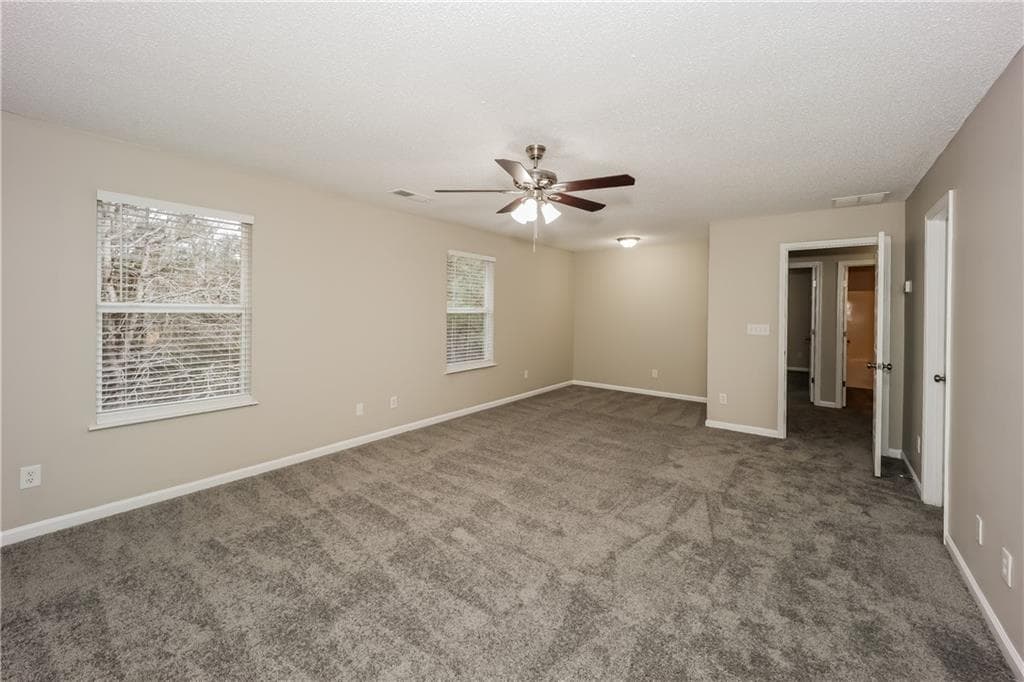 6 bedroom, 4 bathroom, 3,562 sq ft single family residence for rent at 2021 Sweet Bay Drive, Villa Rica, GA 30180 for $2,440 a month — photo 5