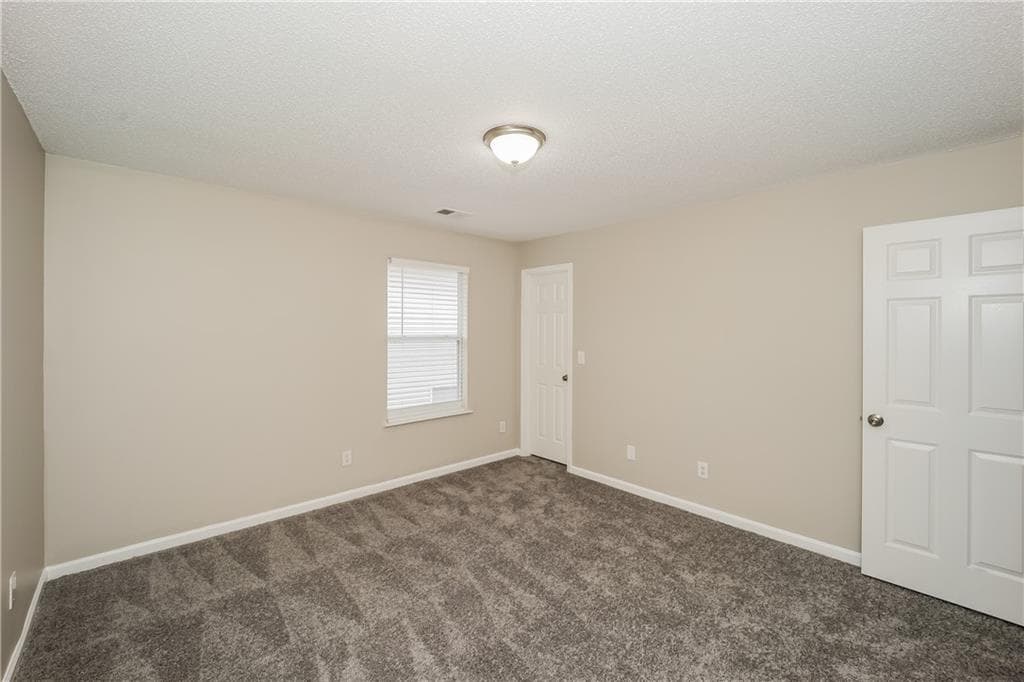 6 bedroom, 4 bathroom, 3,562 sq ft single family residence for rent at 2021 Sweet Bay Drive, Villa Rica, GA 30180 for $2,440 a month — photo 7