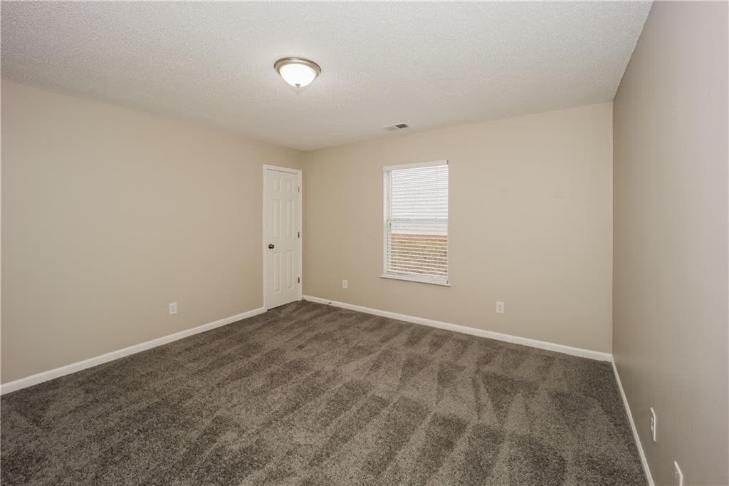 6 bedroom, 4 bathroom, 3,562 sq ft single family residence for rent at 2021 Sweet Bay Drive, Villa Rica, GA 30180 for $2,440 a month — photo 10