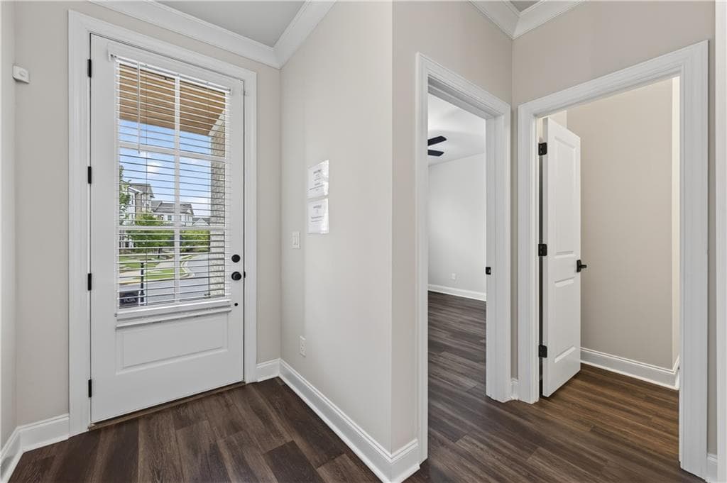 4 bedroom, 3 bathroom, 3,095 sq ft single family residence for sale at 3281 Bennett Creek Lane, Suwanee, GA 30024 — photo 3