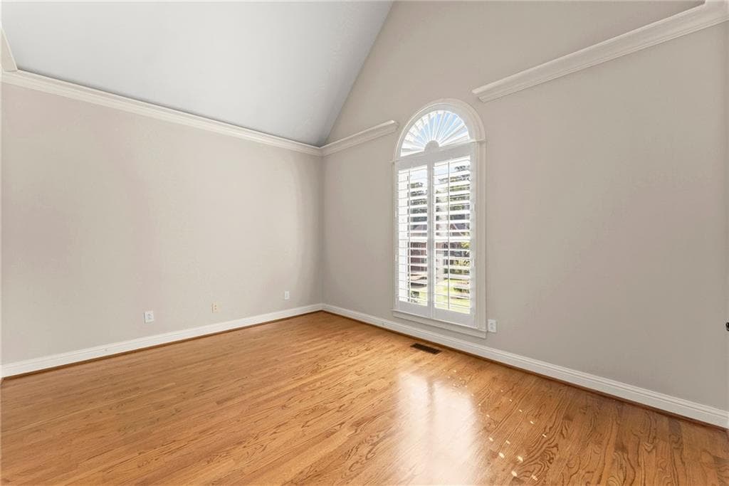 4 bedroom, 5 bathroom, 5,533 sq ft single family residence under contract at 136 Riverview Drive, Suwanee, GA 30024 — photo 6