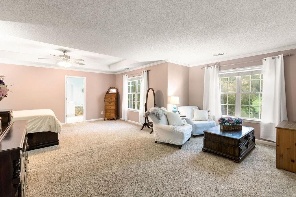 4 bedroom, 3 bathroom, 2,423 sq ft single family residence for sale at 6445 N Glen Drive, Cumming, GA 30028 — photo 5