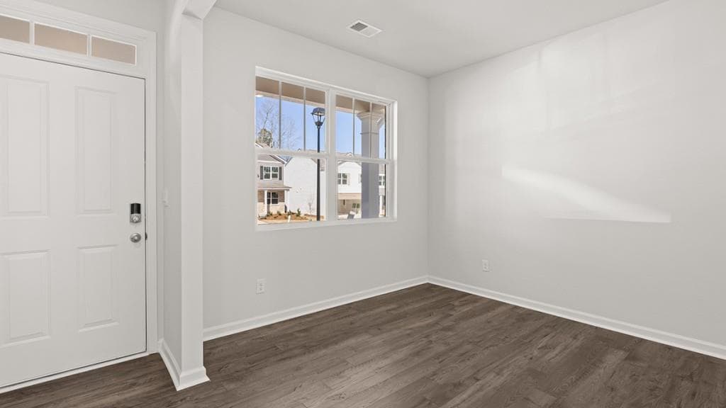 4 bedroom, 3 bathroom, 1,991 sq ft single family residence for sale at 8169 Coldstream Drive, Fairburn, GA 30213 — photo 3