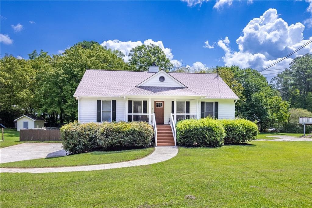 4 bedroom, 3 bathroom, 1,934 sq ft single family residence for sale at 31 Mcwhorter Street, Jasper, GA 30143