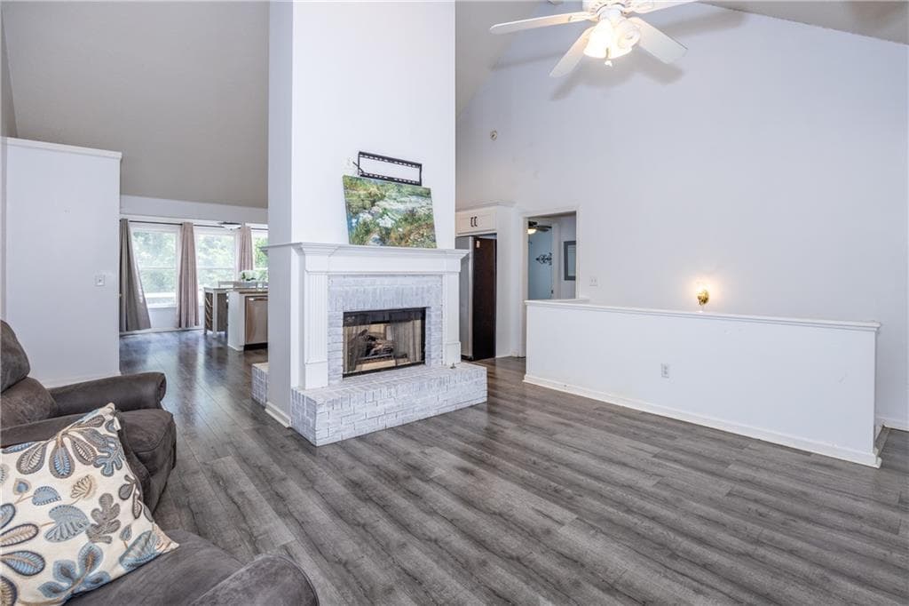 4 bedroom, 3 bathroom, 1,934 sq ft single family residence for sale at 31 Mcwhorter Street, Jasper, GA 30143 — photo 9