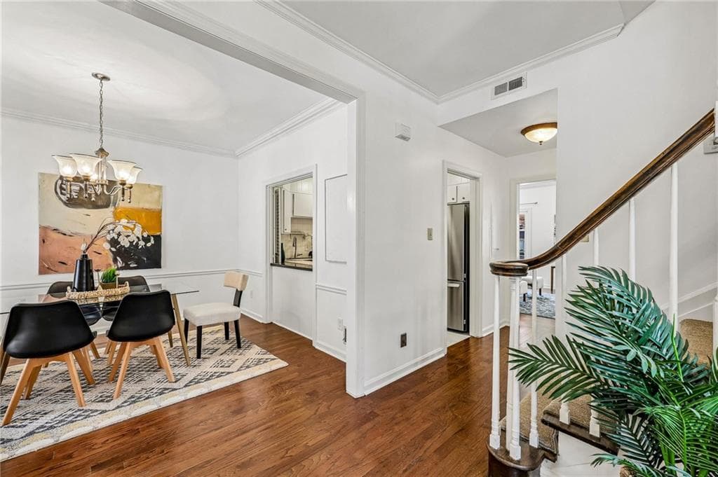 3 bedroom, 3 bathroom, 1,702 sq ft condominium under contract at 11 Kings Walk, Atlanta, GA 30307 — photo 10
