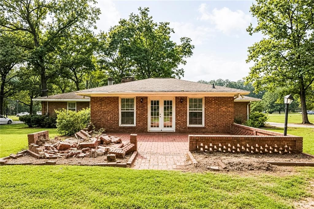 3 bedroom, 2 bathroom, 2,306 sq ft single family residence under contract at 802 S Cherokee Road, Social Circle, GA 30025 — photo 9