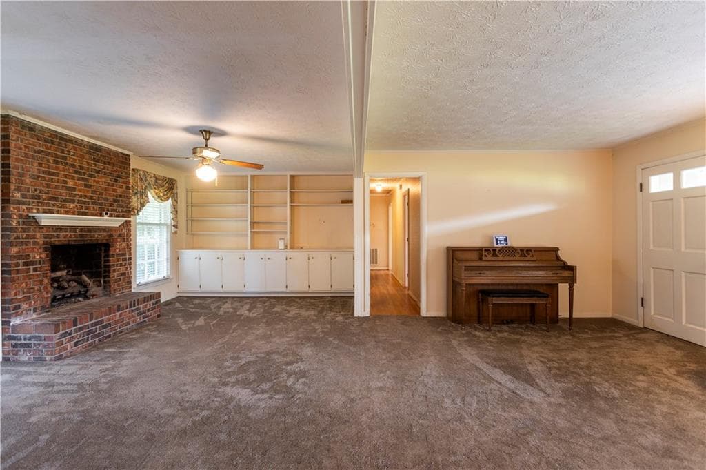3 bedroom, 2 bathroom, 2,306 sq ft single family residence under contract at 802 S Cherokee Road, Social Circle, GA 30025 — photo 10