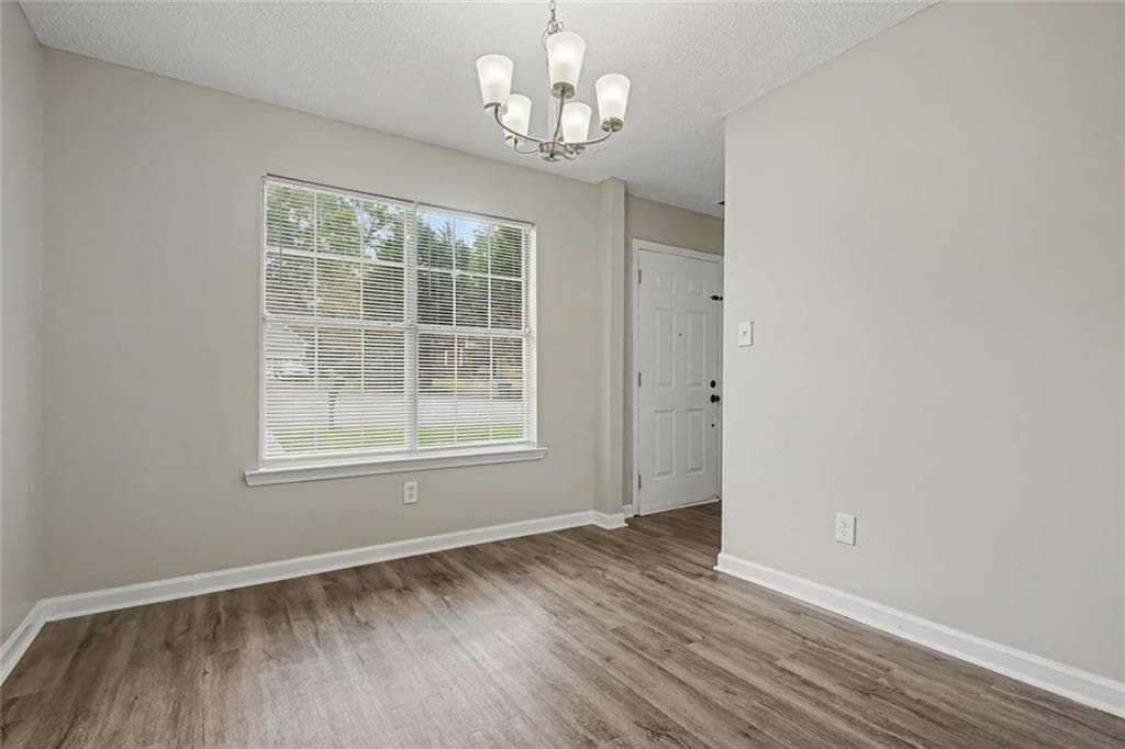 3 bedroom, 3 bathroom, 2,054 sq ft single family residence for sale at 3618 Janna Lane, Marietta, GA 30008 — photo 6