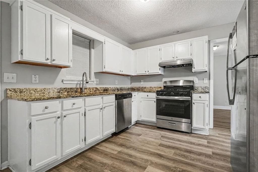 3 bedroom, 3 bathroom, 2,054 sq ft single family residence for sale at 3618 Janna Lane, Marietta, GA 30008 — photo 7