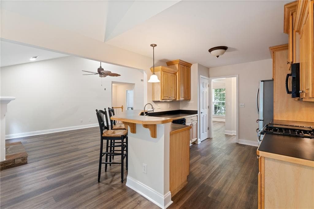 3 bedroom, 3 bathroom, 1,744 sq ft single family residence for rent at 6920 Autumn Hills Drive, Cumming, GA 30028 for $2,700 a month — photo 6