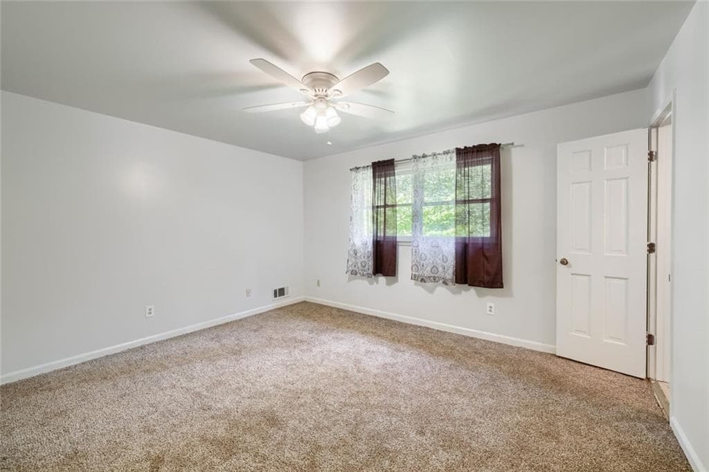 4 bedroom, 3 bathroom, 3,428 sq ft single family residence for sale at 4634 S Hope Springs Road, Stone Mountain, GA 30083 — photo 10