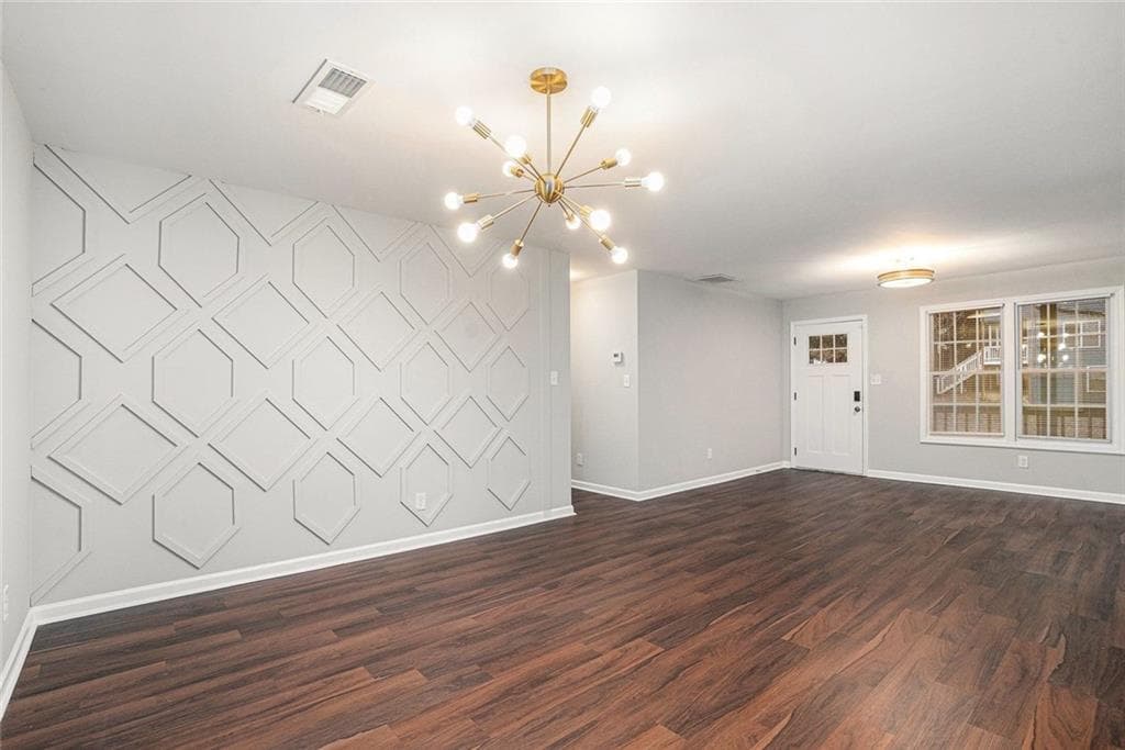 6 bedroom, 3 bathroom, 2,059 sq ft single family residence for sale at 1643 Mary George Avenue, Atlanta, GA 30318 — photo 4