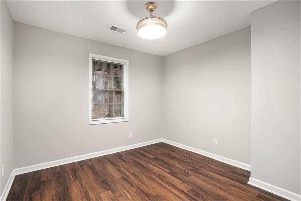 6 bedroom, 3 bathroom, 2,059 sq ft single family residence for sale at 1643 Mary George Avenue, Atlanta, GA 30318 — photo 10