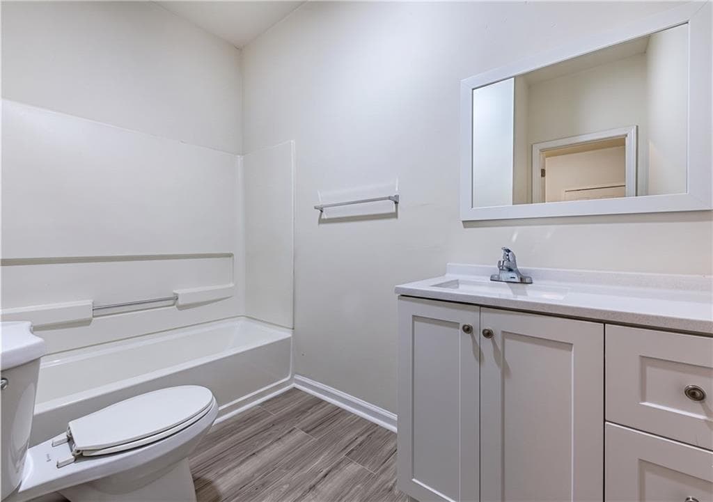 1 bedroom, 1 bathroom, 2,350 sq ft quadruplex for rent at 987 Dimmock Street, Atlanta, GA 30310 for $995 a month — photo 9