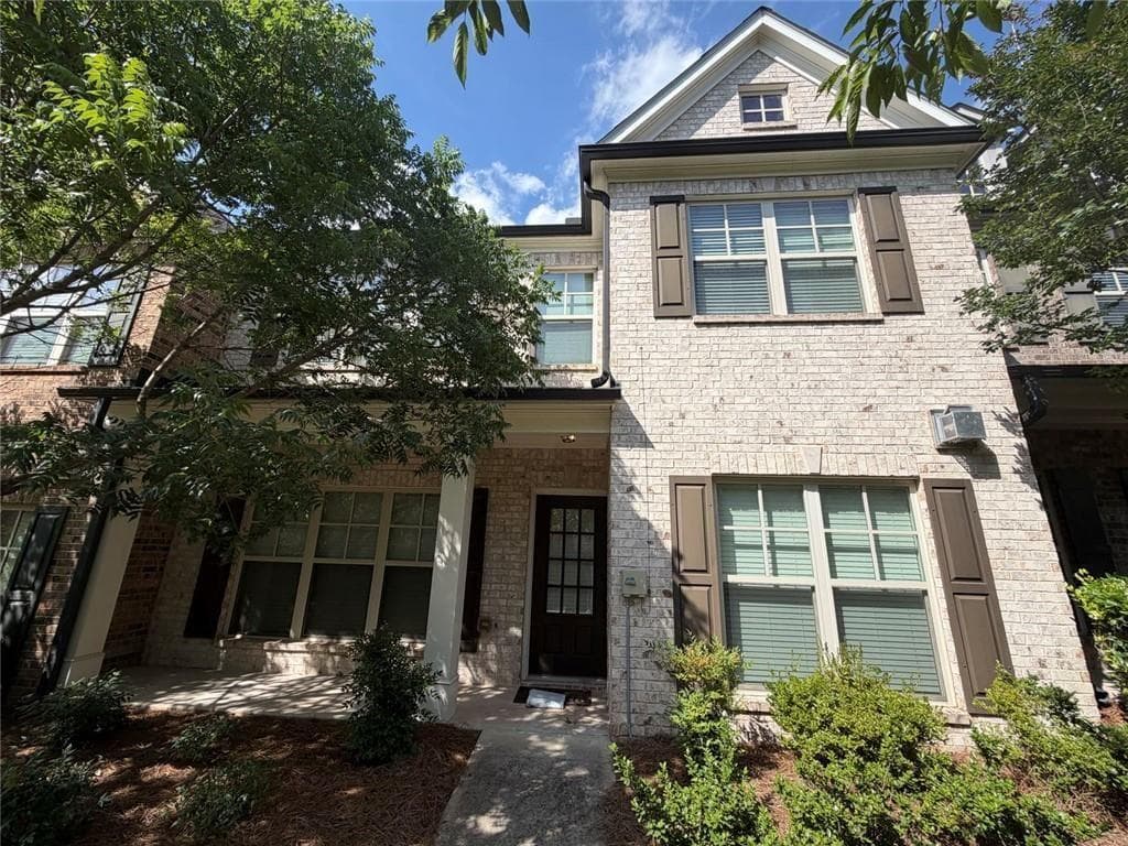 3 bedroom, 3 bathroom, 2,261 sq ft townhouse for rent at 3772 Ledgemont Drive, Suwanee, GA 30024 for $2,700 a month — photo 1 of 31