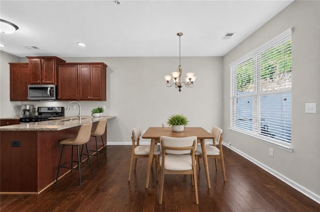 3 bedroom, 3 bathroom, 1,780 sq ft townhouse for sale at 3383 Castleberry Village Circle 150, Cumming, GA 30040 — photo 8