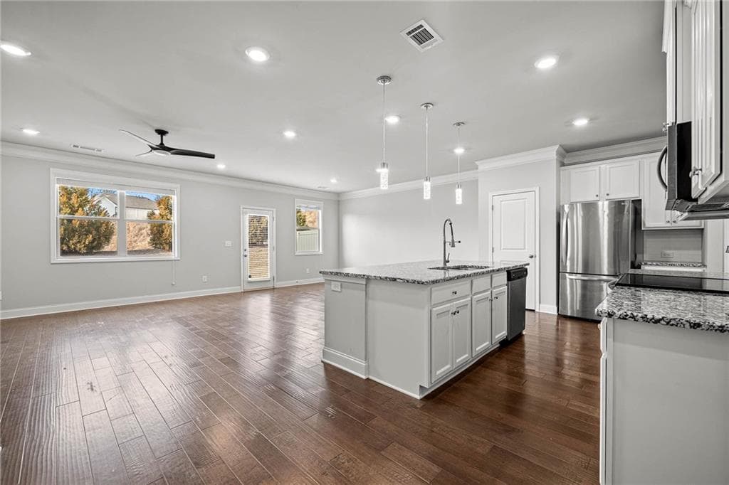 3 bedroom, 3 bathroom, 2,069 sq ft townhouse for rent at 2502 Pearl Ridge Trace, Buford, GA 30519 for $2,300 a month — photo 3