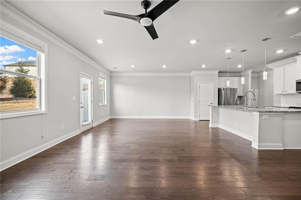 3 bedroom, 3 bathroom, 2,069 sq ft townhouse for rent at 2502 Pearl Ridge Trace, Buford, GA 30519 for $2,300 a month — photo 5