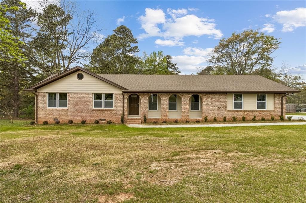 3 bedroom, 2 bathroom, 1,516 sq ft single family residence for sale at 2526 Hamill Drive, Buford, GA 30519