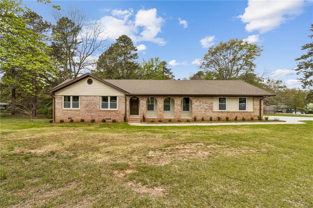 3 bedroom, 2 bathroom, 1,516 sq ft single family residence for sale at 2526 Hamill Drive, Buford, GA 30519 — photo 2