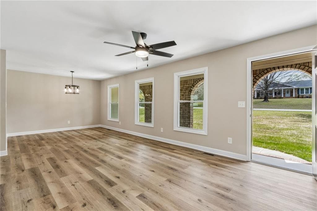 3 bedroom, 2 bathroom, 1,516 sq ft single family residence for sale at 2526 Hamill Drive, Buford, GA 30519 — photo 9