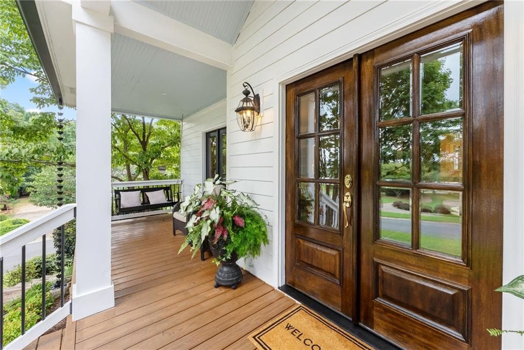 3 bedroom, 3 bathroom, 2,236 sq ft single family residence under contract at 1615 Bluewater Court, Cumming, GA 30041 — photo 3