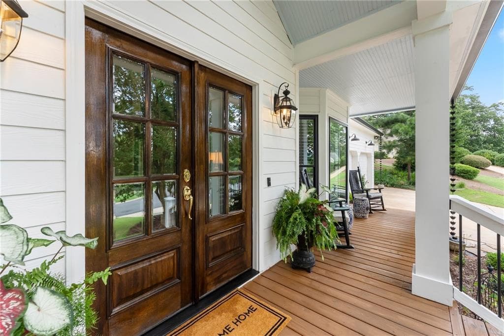 3 bedroom, 3 bathroom, 2,236 sq ft single family residence under contract at 1615 Bluewater Court, Cumming, GA 30041 — photo 4