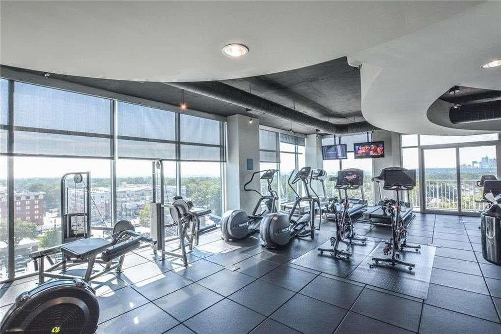 1 bedroom, 1 bathroom, 770 sq ft condominium for sale at 250 Pharr Road 2002, Atlanta, GA 30305 — photo 8