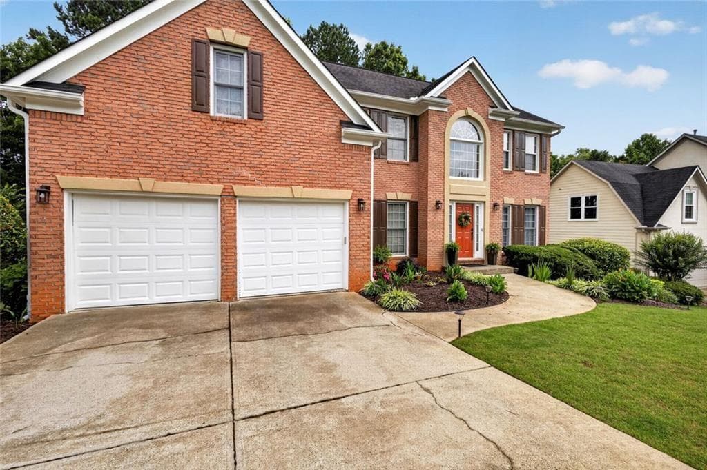 5 bedroom, 3 bathroom, 3,025 sq ft single family residence for sale at 2456 Stonecroft Way, Duluth, GA 30097 — photo 2