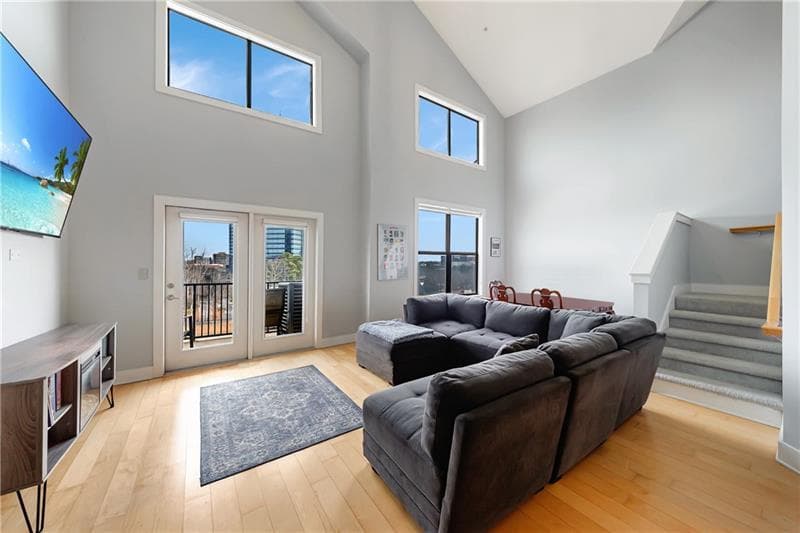 2 bedroom, 3 bathroom, 1,295 sq ft condominium for sale at 799 Hammond Drive 423, Atlanta, GA 30328 — photo 6