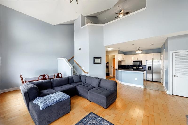 2 bedroom, 3 bathroom, 1,295 sq ft condominium for sale at 799 Hammond Drive 423, Atlanta, GA 30328 — photo 7