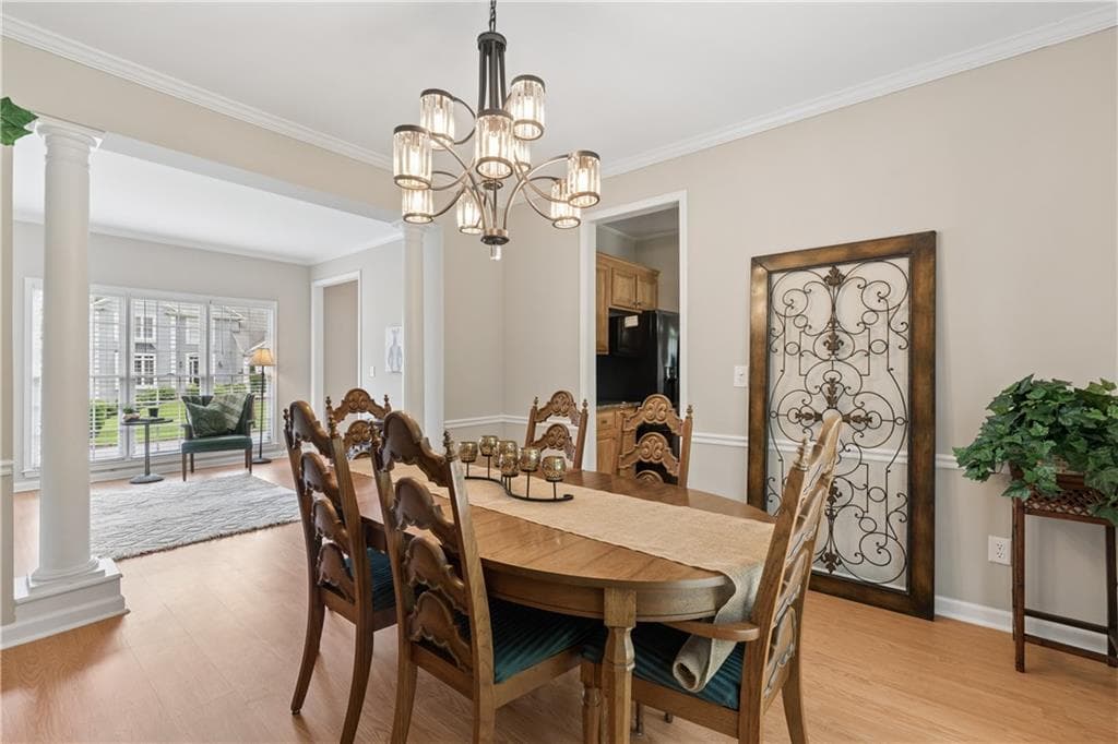 4 bedroom, 3 bathroom, 2,426 sq ft single family residence for sale at 420 Dunhill View Court, Alpharetta, GA 30005 — photo 6