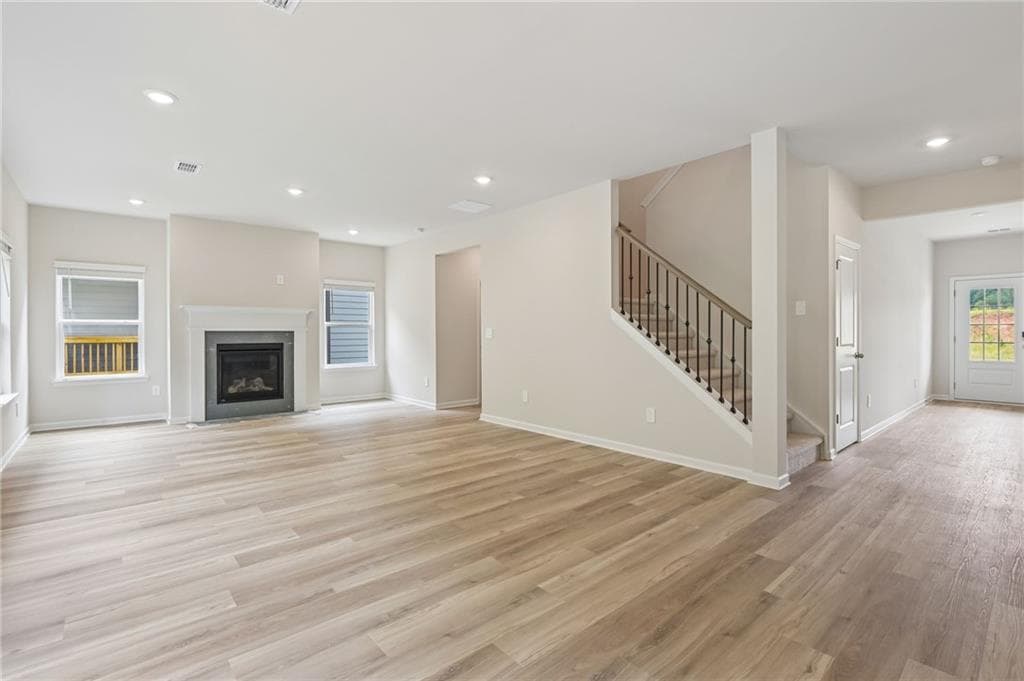 4 bedroom, 3 bathroom, 2,479 sq ft single family residence under contract at 7295 Lyric Street, Fairburn, GA 30213 — photo 9