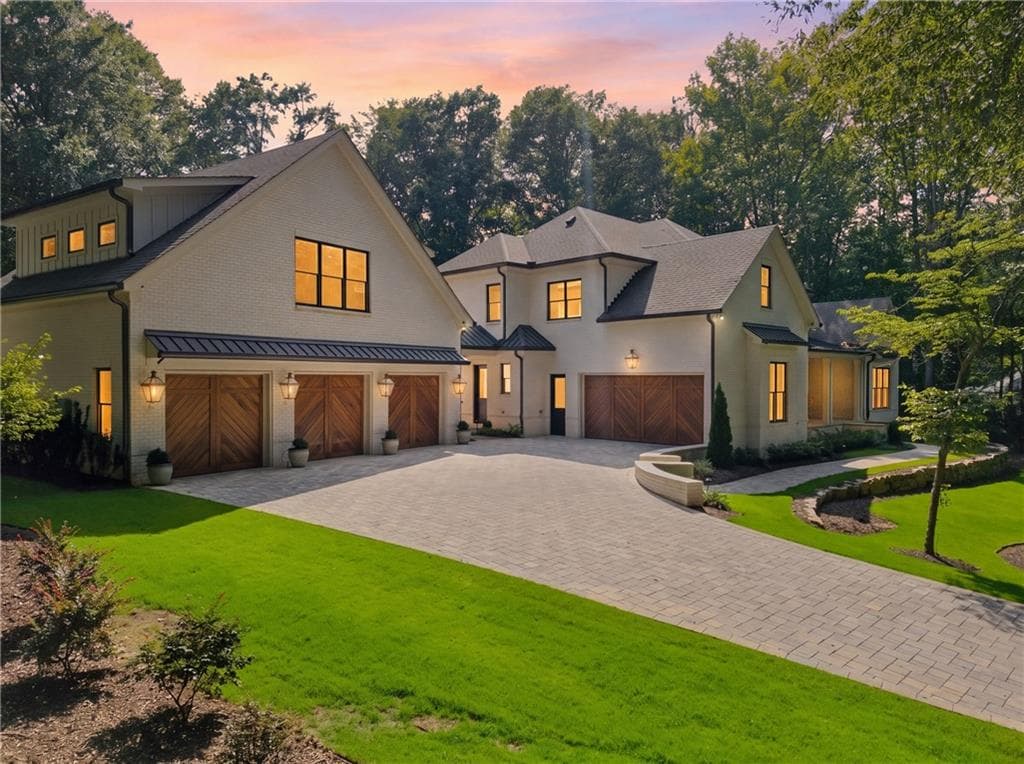 6 bedroom, 7 bathroom, 6,463 sq ft single family residence under contract at 202 Kenneth Drive, Alpharetta, GA 30009 — photo 3