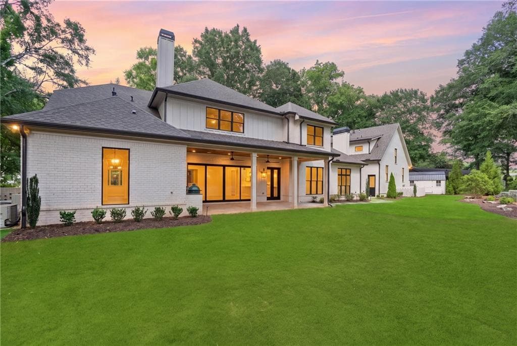 6 bedroom, 7 bathroom, 6,463 sq ft single family residence under contract at 202 Kenneth Drive, Alpharetta, GA 30009 — photo 6