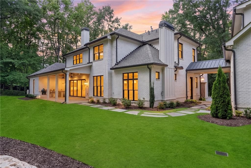 6 bedroom, 7 bathroom, 6,463 sq ft single family residence under contract at 202 Kenneth Drive, Alpharetta, GA 30009 — photo 7