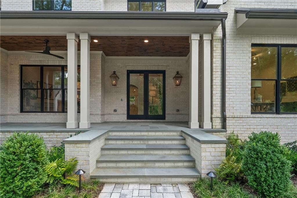 6 bedroom, 7 bathroom, 6,463 sq ft single family residence under contract at 202 Kenneth Drive, Alpharetta, GA 30009 — photo 8