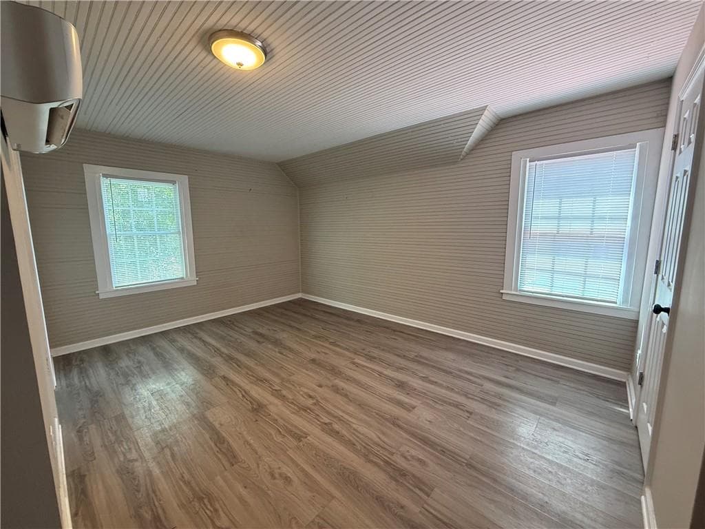 1 bedroom, 2 bathroom duplex for rent at 43 Quarry Street, Gainesville, GA 30501 for $1,395 a month — photo 6