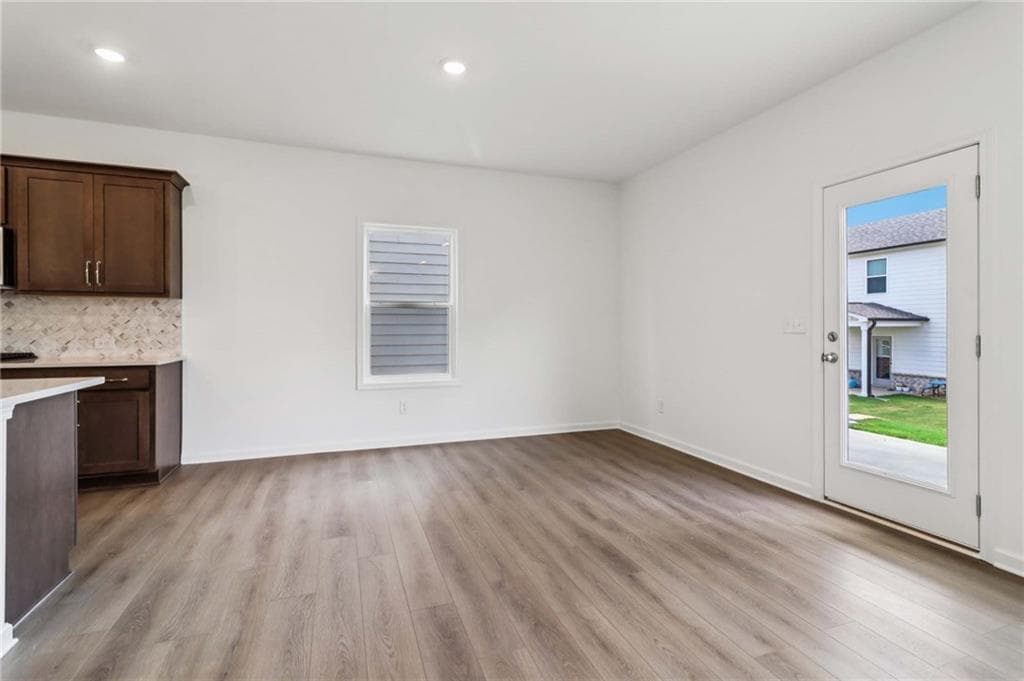 5 bedroom, 4 bathroom, 2,801 sq ft single family residence for sale at 5347 Callahan Trace, Flowery Branch, GA 30542 — photo 10