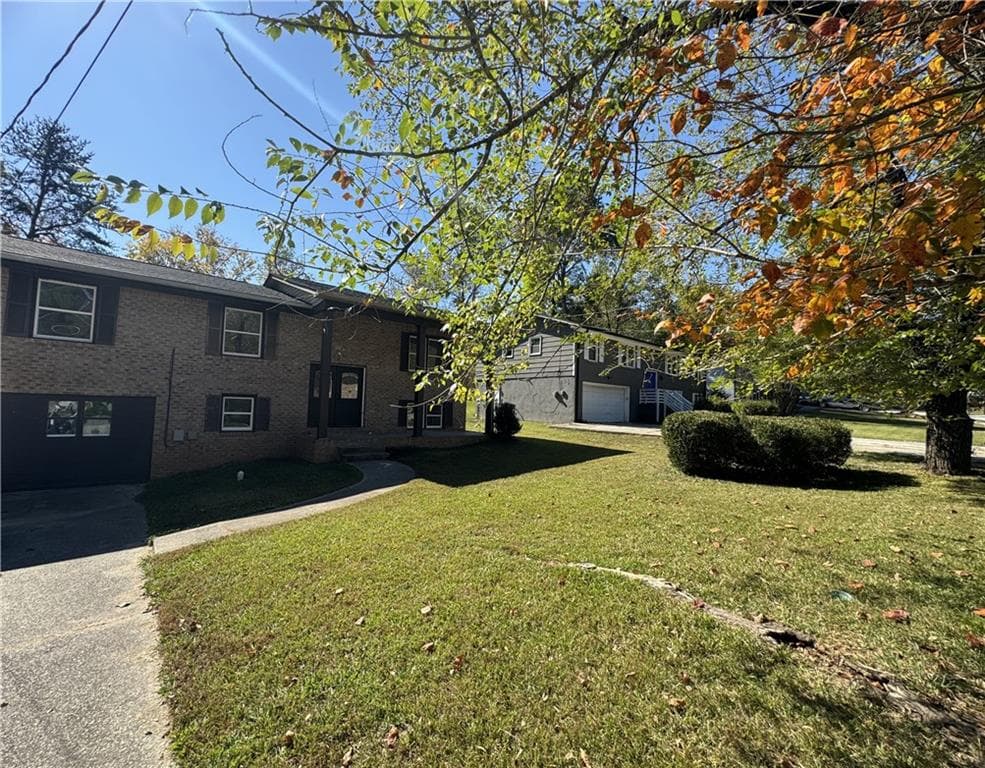 7 bedroom, 4 bathroom, 2,521 sq ft single family residence for rent at 3915 Emerald North Drive, Decatur, GA 30035 for $2,950 a month